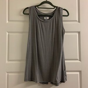 Old Navy tank top w/ open back